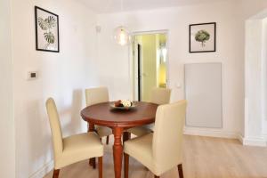 Villa Punta Boca by Villa Select