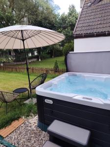 Villa Deja Vu Private Jacuzzi & Sauna, Fireplace, 3 Bedrooms, near Bansko
