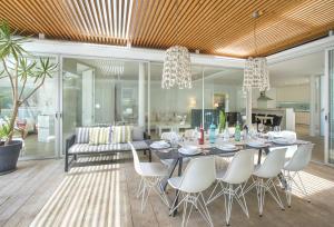 Villa Can Cristal by Villa Select