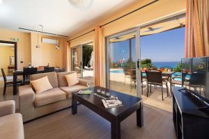 Villa Joya by Villa Select