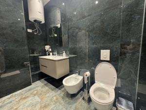 Sunset Boulevard Rooms
