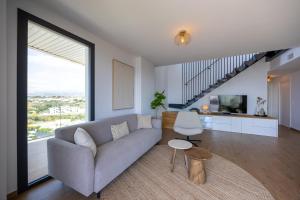 Allonbay Aster 6 - Stunning Penthouse with Sea Views