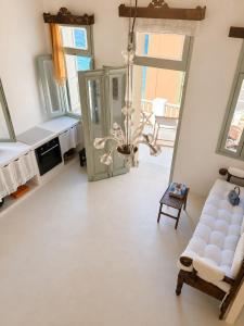 VOUTAKIA RETREAT Seafront Villa