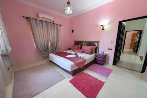 Beautiful Villa with Private Pool & Garden