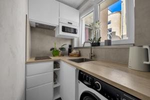 Stylish Central Apartment 2BR & 2 Bathrooms