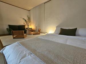 MONARCH Stay,Jongno, Anguk,4 guest,2BR,Bukchon Hanok Village,Changdeokgung Palace,Gyeongbokgung Palace,DDP,Myeongdong