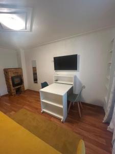Cozy Riga Studio with Fireplace and Free Parking