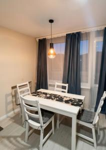 Modern Apartment 5 Min Walk to the Beach