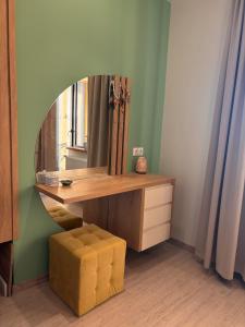 Modern Apartment in Green Gated Complex with Pool