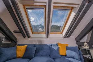 Mansarde- Central 2 bedroom top floor apartment Chamonix