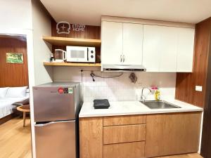 Rivergate Central Saigon Apartment Walk To District 1 Free Pool