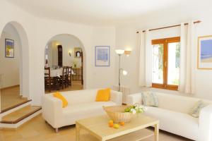 Villa Capricorn by Villa Select