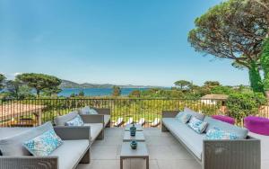 Tropez Center Stylish and Cozy with Sea View