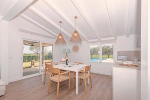 Aumadravet del Bosch by Villa Select