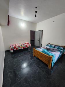 Shrunga Shreni Homestay - Near Bandaje trek and falls
