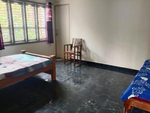 Shrunga Shreni Homestay - Near Bandaje trek and falls