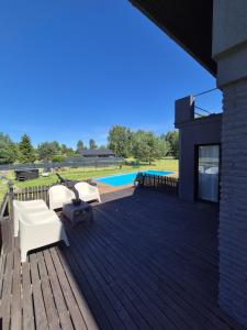 Semo house with pool and hot tub