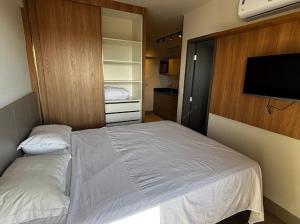 Studio com piscina e academia completa