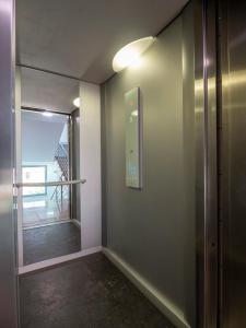 Modern Apartment4 with Parking nxt to BulgariaMall