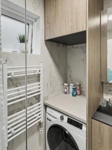 Spacious Downtown Reykjavik Apartment & Walk Everywhere