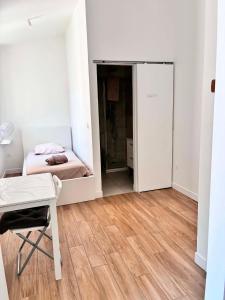 Studio lumineux vue jardin - calme - Wi-Fi