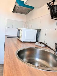 Studio lumineux vue jardin - calme - Wi-Fi