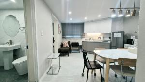 Parkside house 202