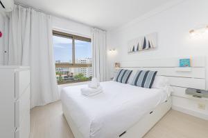 WintowinRentals Newly Renovated Private Suite Beachfront & Steps to the Marina