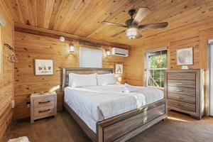 Upper Oasis Suite