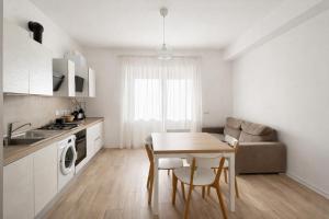 Vatican Luxury 2BR Apartment, Near San Pietro
