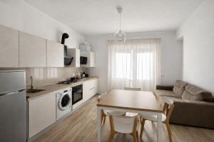 Vatican Luxury 2BR Apartment, Near San Pietro