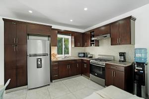 Cozy 2BR Villa with Pool and BBQ in Sosua Ocean Village