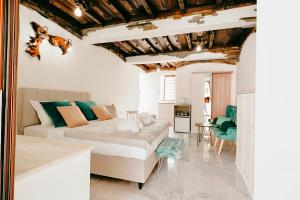 Gardenia Apartments