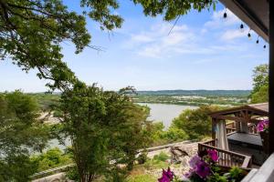 Historic Riverview Inn Two