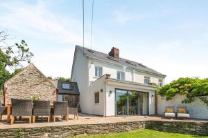 4 Bed in West Down oc-32588