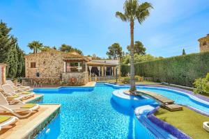 Villa Pinos by Villa Plus