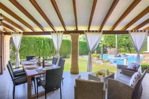 Villa Pinos by Villa Plus