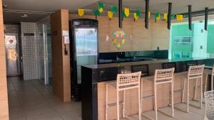 Apartamento de 2 quartos pé na areia na Praia de Manaíra