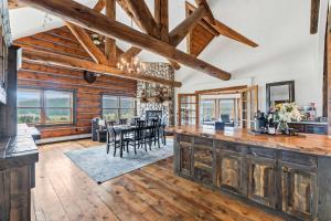 Mountain Gem in Alma - Views Game Room