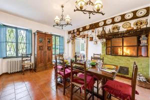 Villa I Tre Archi for 6 with Private Garden - Happy Rentals