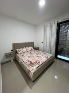 Eli`s house
