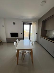 Eli`s house