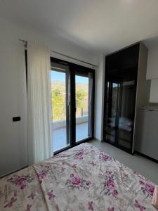 Eli`s house