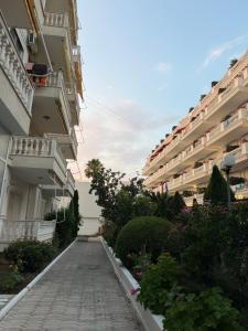 Sunny And Waves Apartment