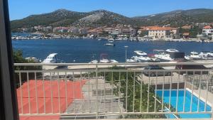 Beach Villa Anchor Trogir -Seget Vranjica
