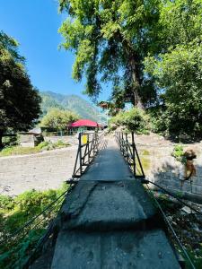 One Love Retreat Home Stay & Cafe