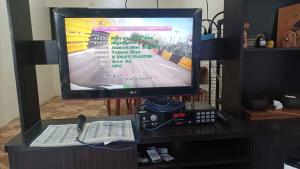 Spacious 3-Floor 6-Bedroom House, 30pax