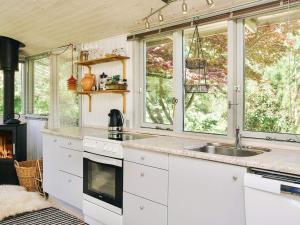 Cozy Retreat in Ellinge Lyng