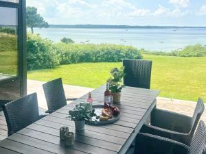 8 person holiday home in Ølsted-By Traum