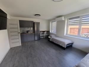 Cozy Spark Studio Apartment